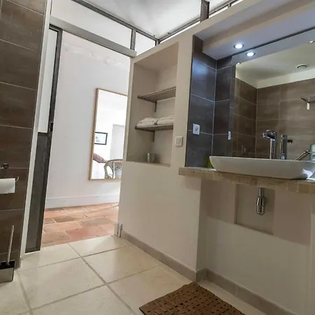 - La Barguere Bed & Breakfast 3*